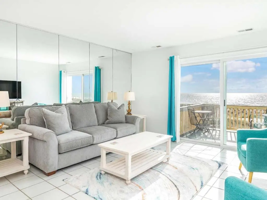 Tybee Lights 114C by Tybee Vacation Rentals