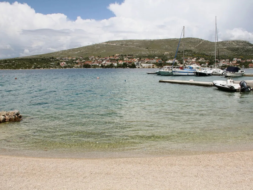 Apartment in Grebastica Near the Sea