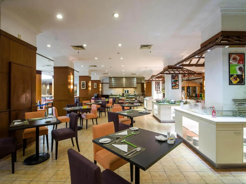 Отель Park Inn by Radisson Shanghai Downtown