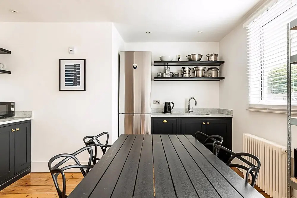 Stylish Chiswick Apartment With a Private Terrace