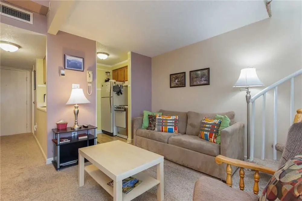 Tennessee Sunshine, 1 Bedroom, Fireplace, WiFi, Pool Access, Sleeps 6