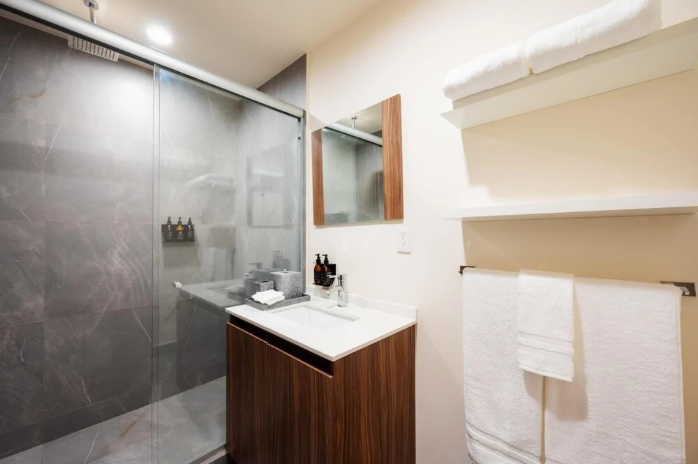 NEW 2BR Penthouse w Terrace WTC