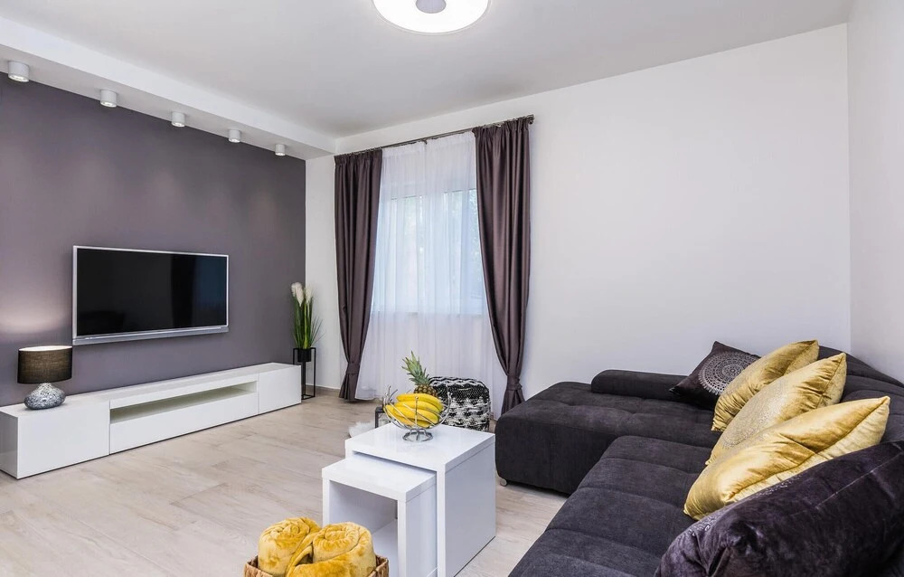 Amazing Home In Zdrelac