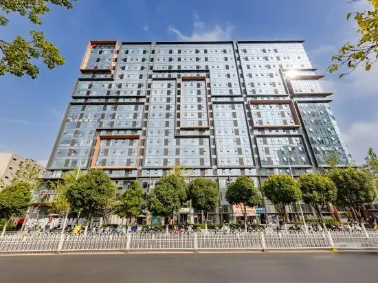 Dongting Film and Television Hotel (Xinying Xincheng Shopping Center)