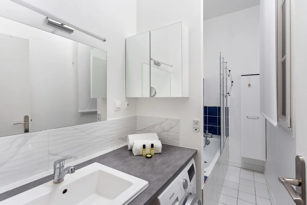 Charming Apartment - Max Dormoy