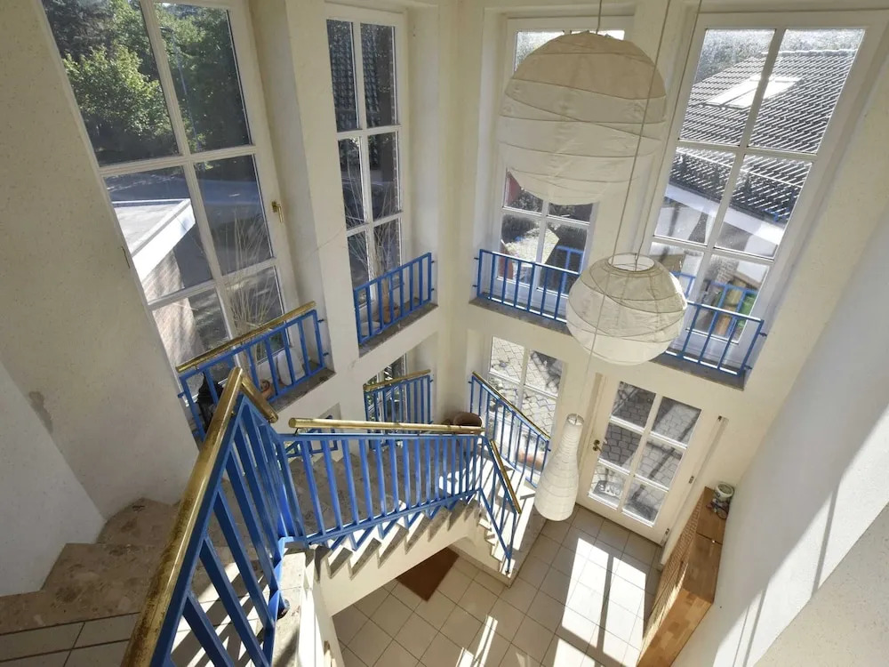 4 Room Holiday Apartment with Garden near Lake
