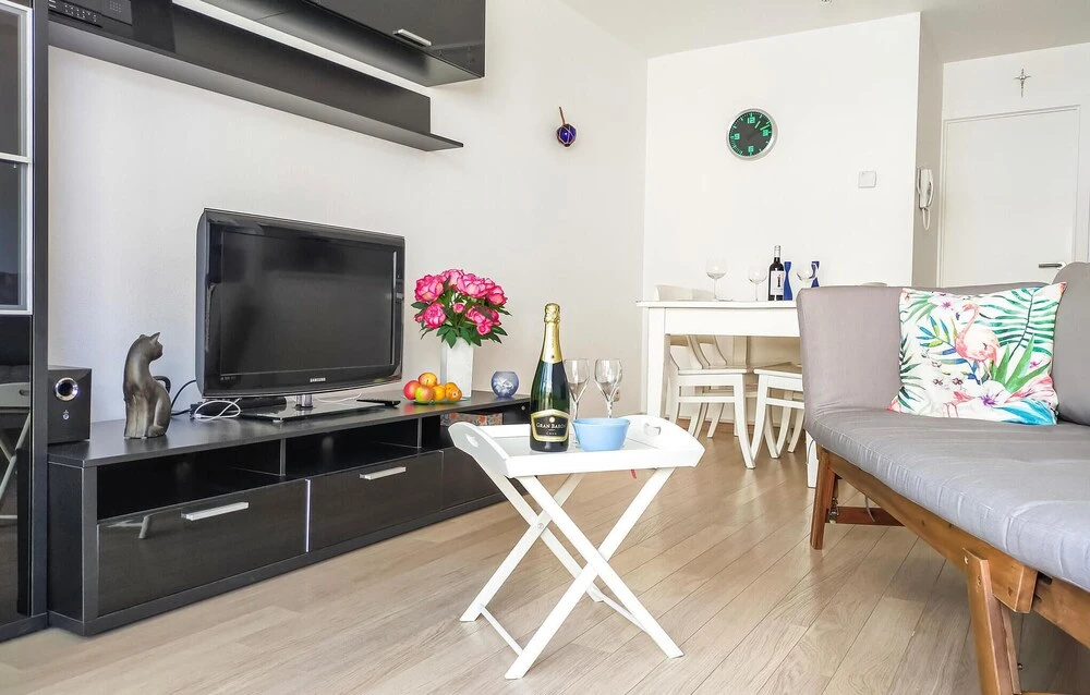 Beautiful Apartment in Oostende With Wifi and 1 Bedrooms