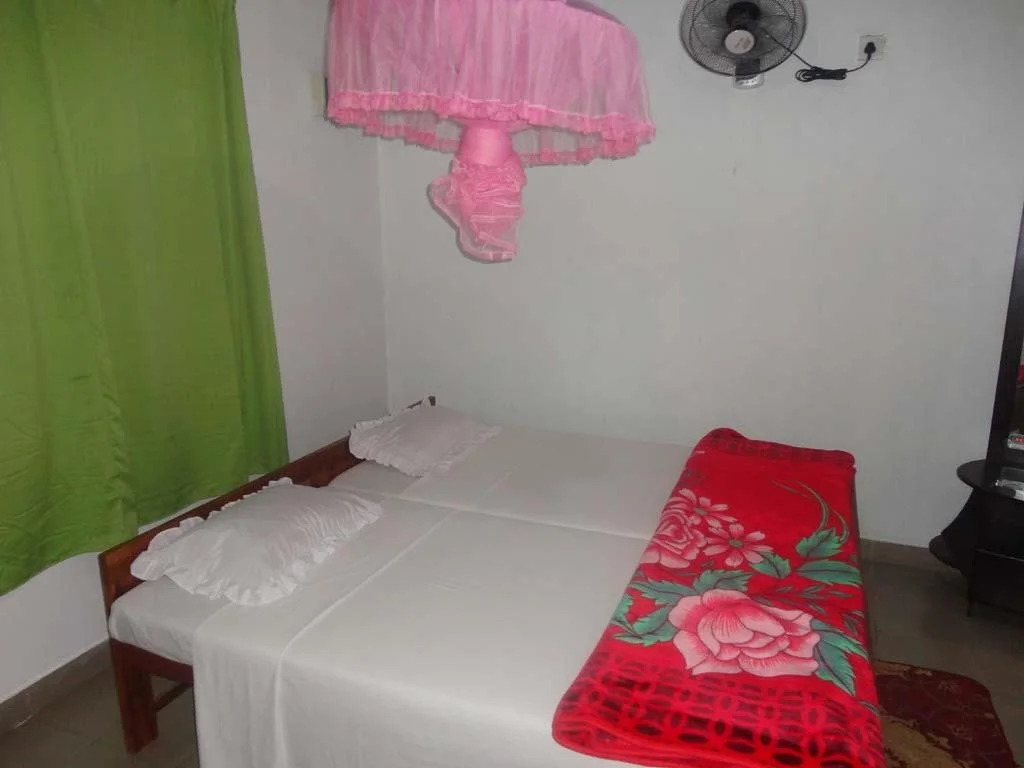 Deshani Holiday Inn