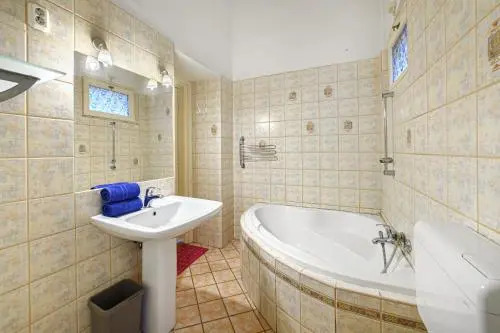 Alessia Apartment City Center