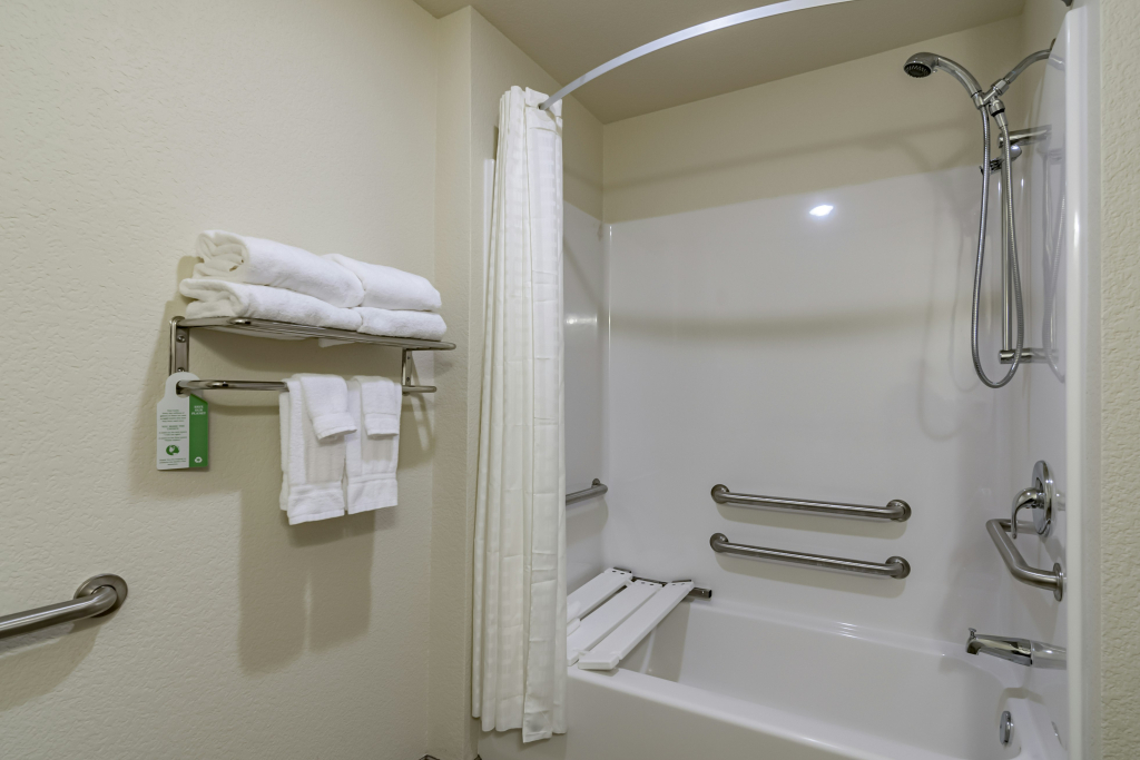 Cobblestone Inn & Suites - Lamoni