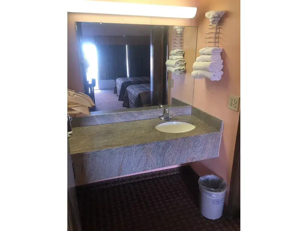 Regency Inn