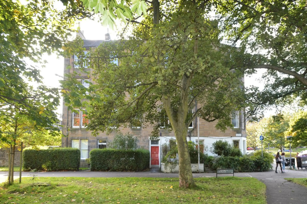 Executive 3 bed in The Meadows