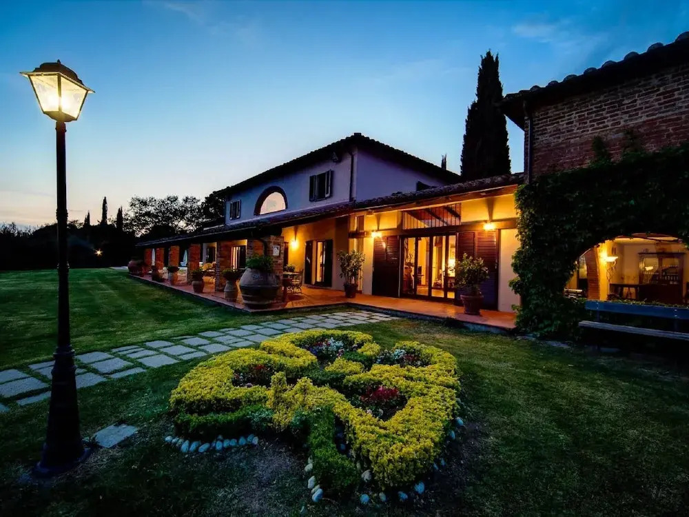 Villa by Lake Trasimeno With Scenic Views