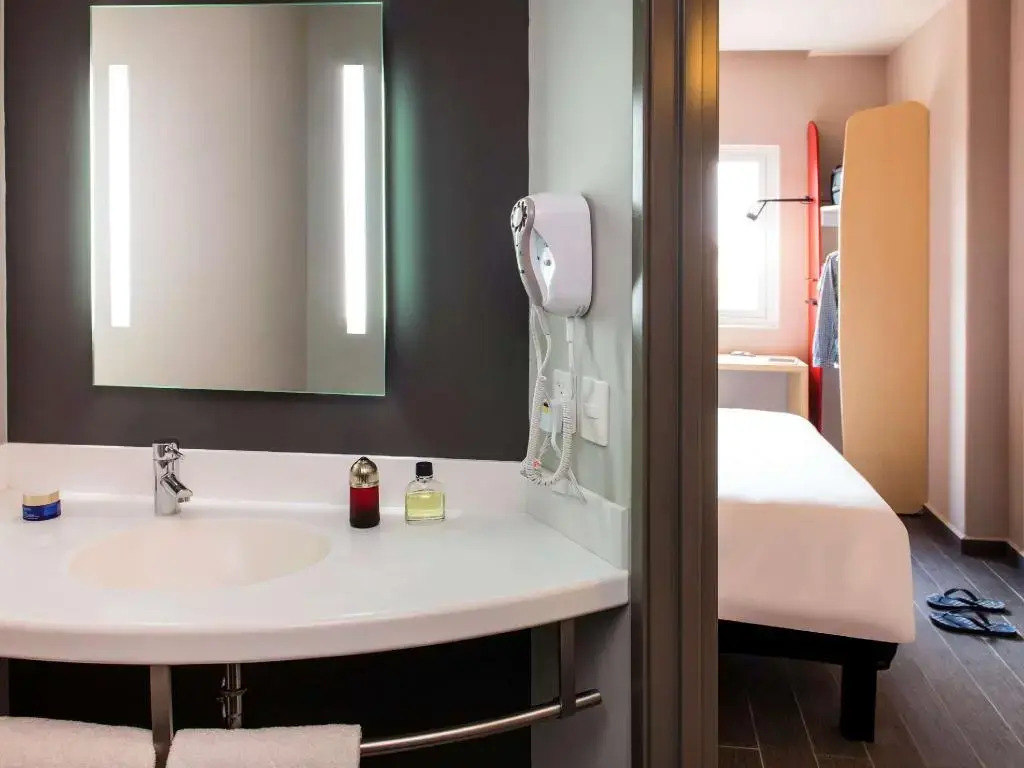 Ibis Tijuana Zona Rio