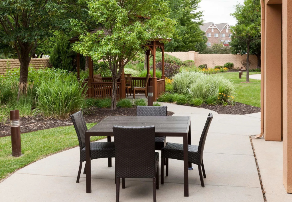 Courtyard by Marriott Wichita East