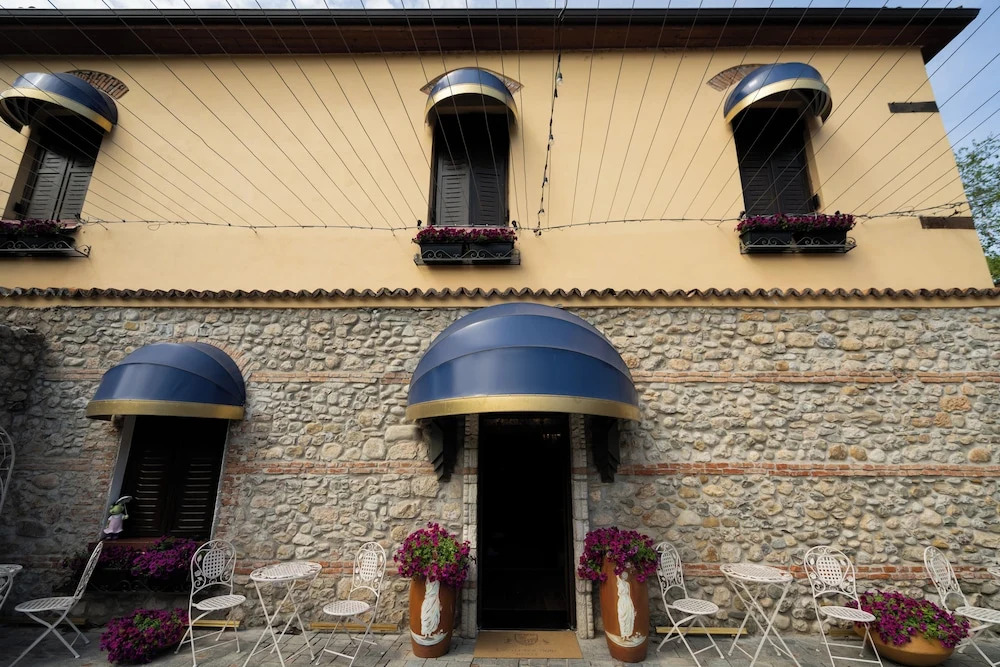 Castle Boutique Hotel