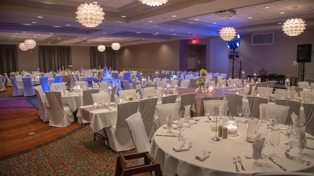 Holiday Inn Hotel & Suites Davenport by IHG