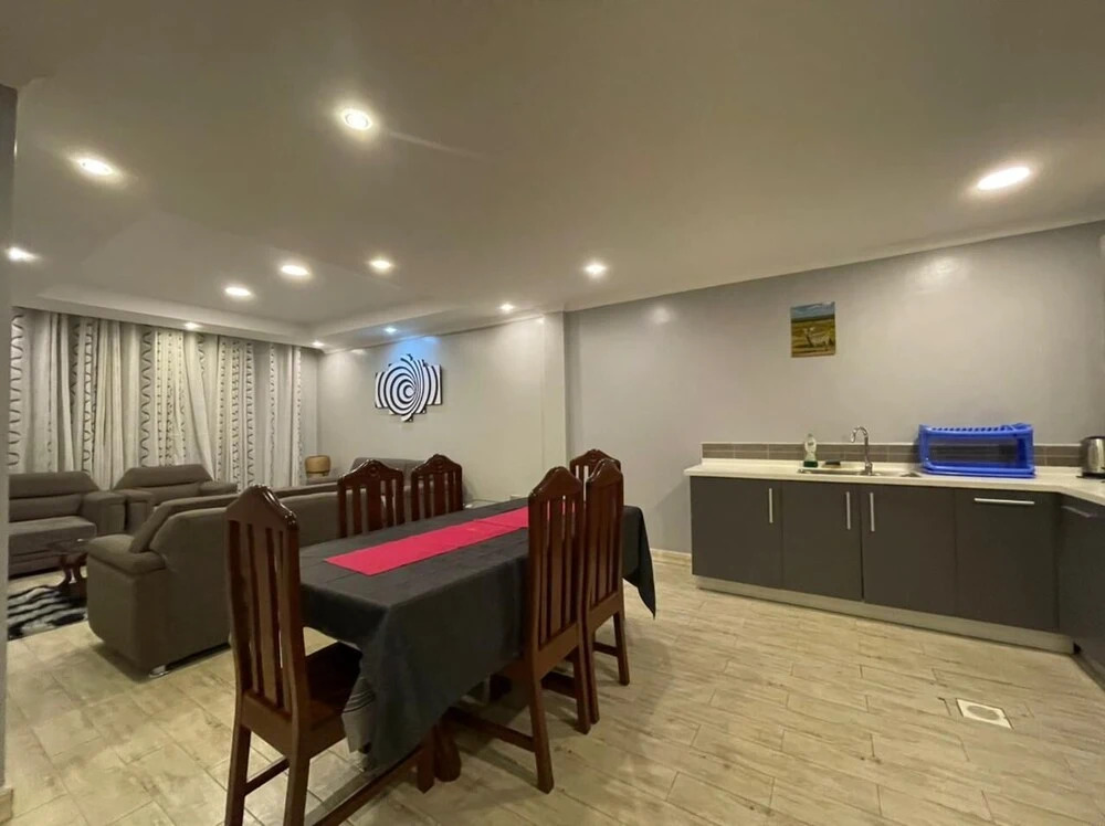 Lovely 3-bedroom Apartment Swimming Poolgym