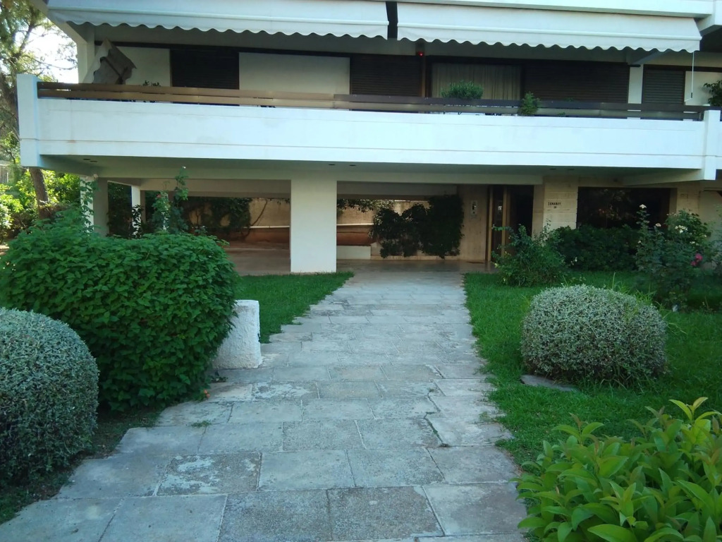 Glyfada Seabreeze Apartment