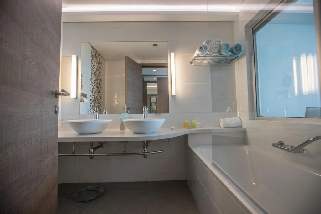 Vassos Nissi Plage Hotel & Spa