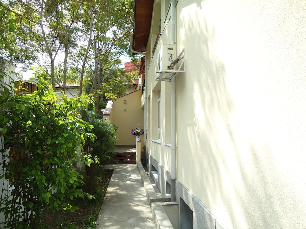 Central Villa