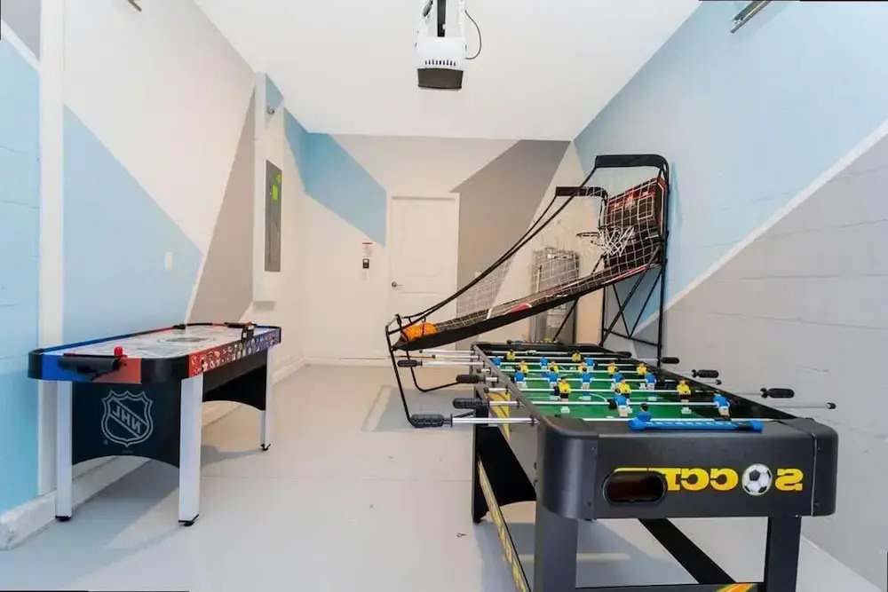 Luxe 5BR Villa Pool Game Room Minutes to Disney