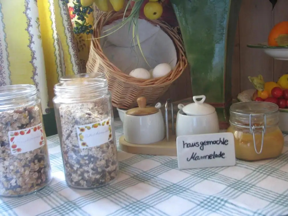 Gasthaus und Pension "Zum Hauenden Schwein"