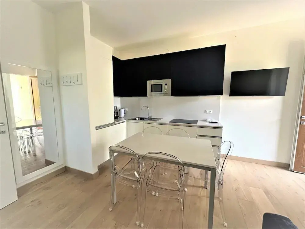 Great Flat in a Villa With Garden