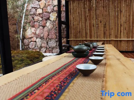 Yuexiang Lake Lodge, Lugu Lake