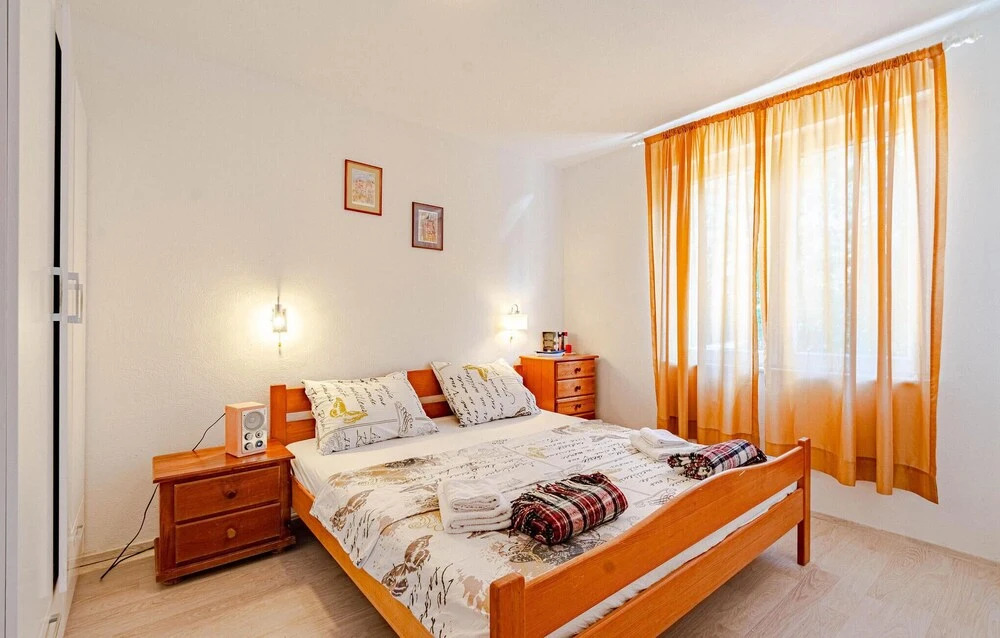 Stunning Home in Loviste With Wifi and 3 Bedrooms