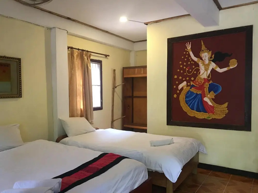 Manotemple Guest House