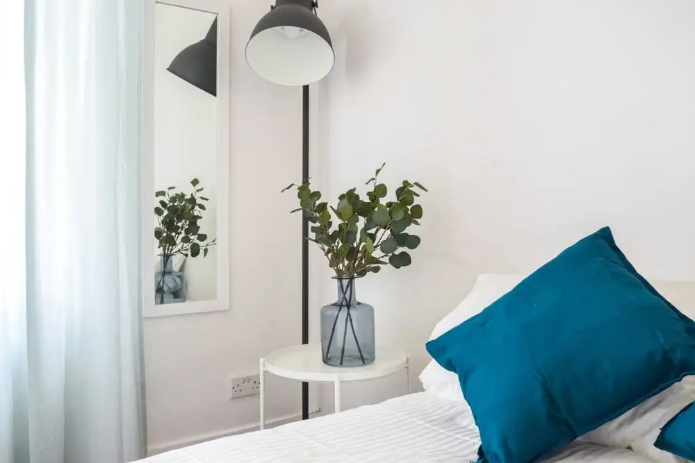 Spacious 4 Bedroom West London Flat