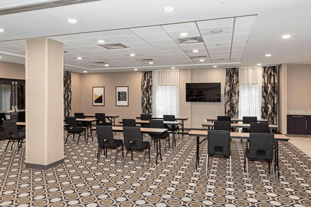 Hampton Inn & Suites Charlotte Steele Creek Road, NC