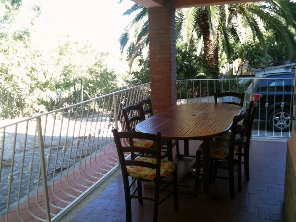 Villa Aurora