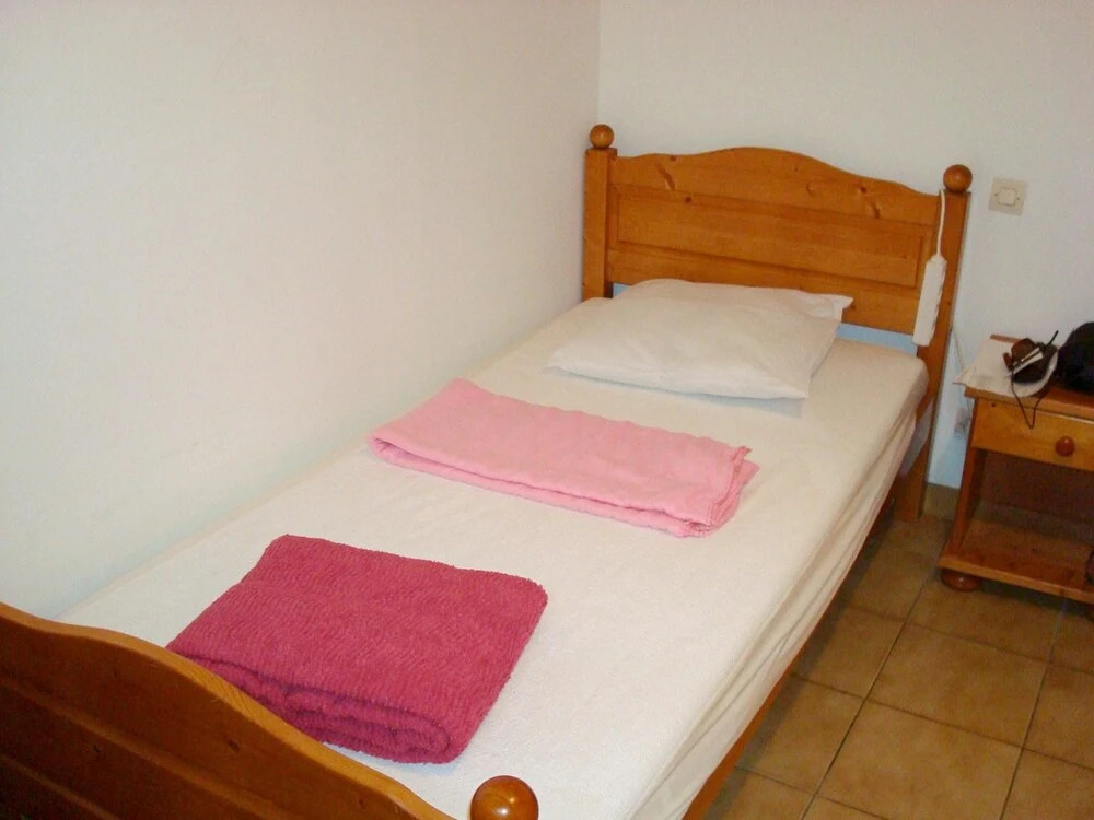 House With 3 Bedrooms in Agde, With Enclosed Garden