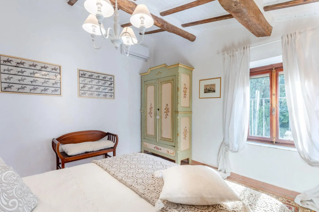 Rio delle Fate, a Fairytale Home along the Stream in Vorno, Lucca