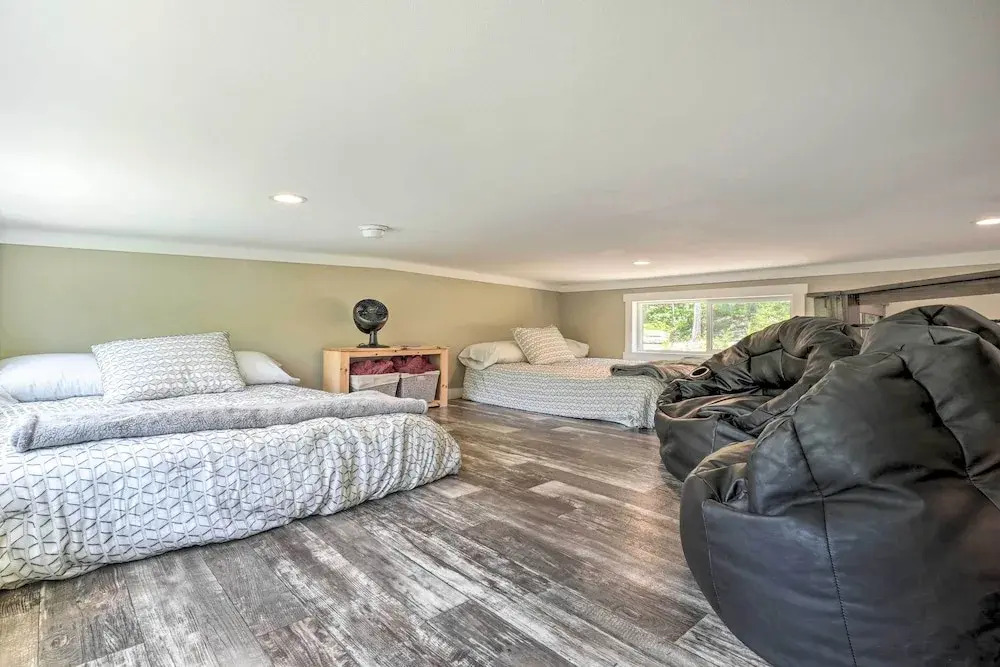 Branson Tiny Home on 52 Acres w/ Private Lake!