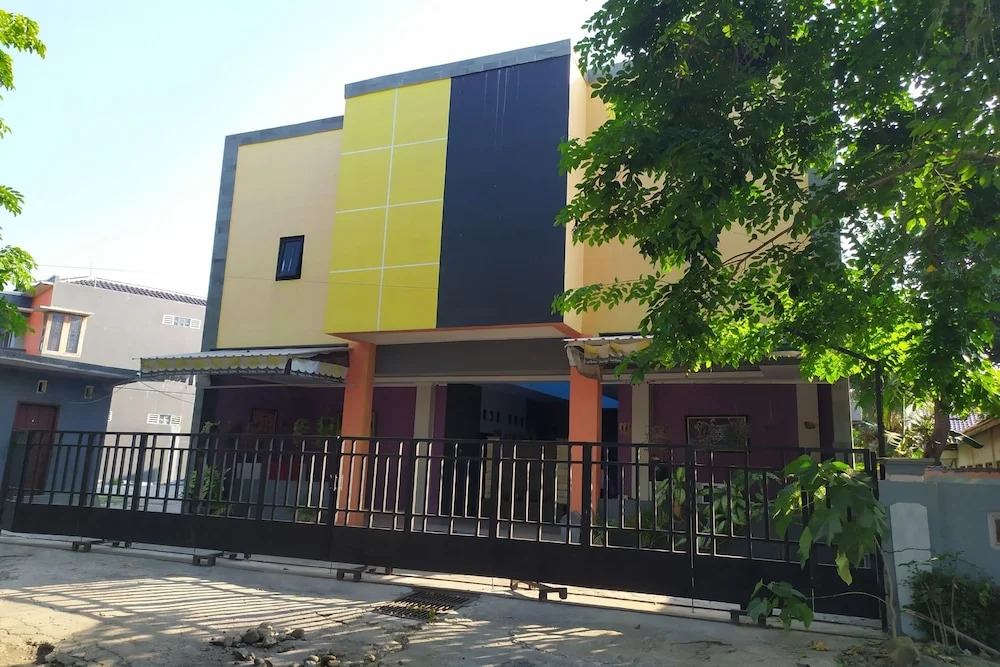 OYO 2654 Yulia Guesthouse Near Kopi Bajawa Flores NTT Tebet