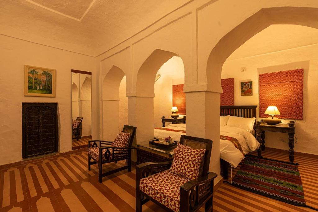 Stay Vista at Khohar Haveli 18th Century Palace with Modern Amenities