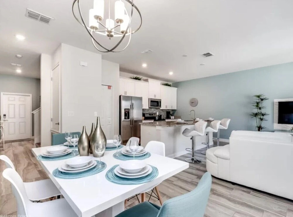 Upscale Champions Gate Townhome - 4 Bed