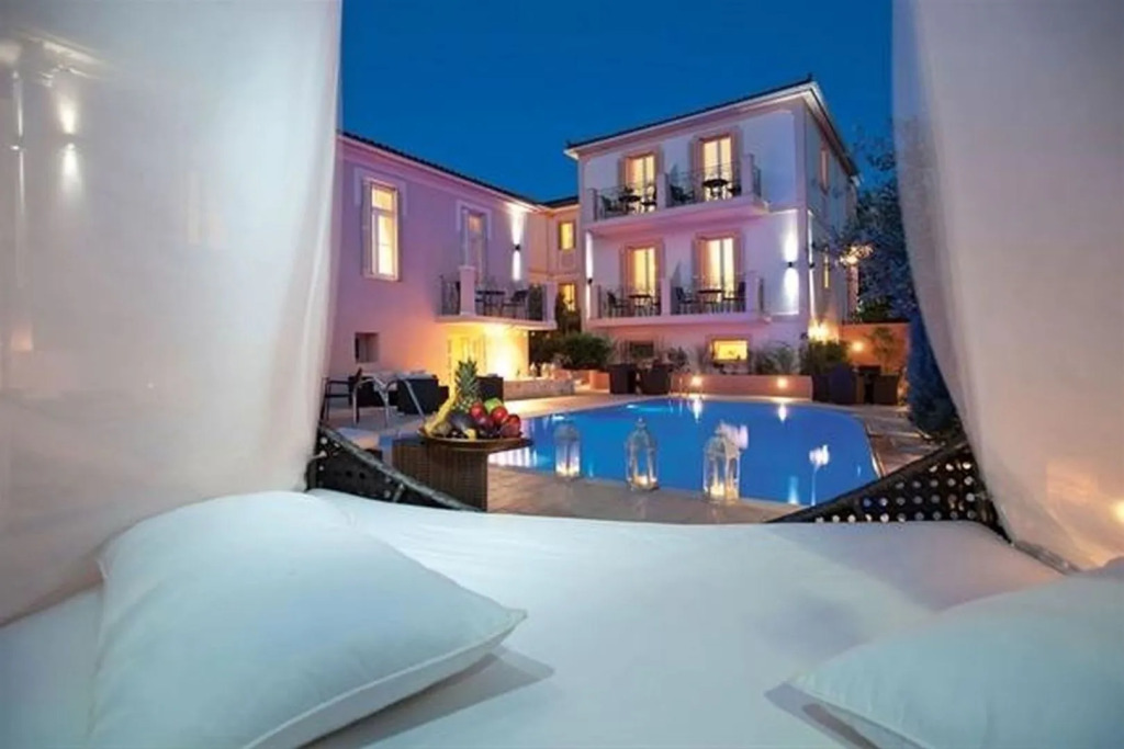 Korina Gallery Hotel