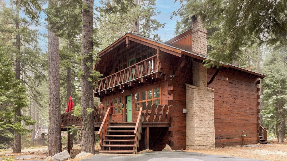 Sunnyside by Avantstay Charming Lake Tahoe Chalet on Tahoes West Shore