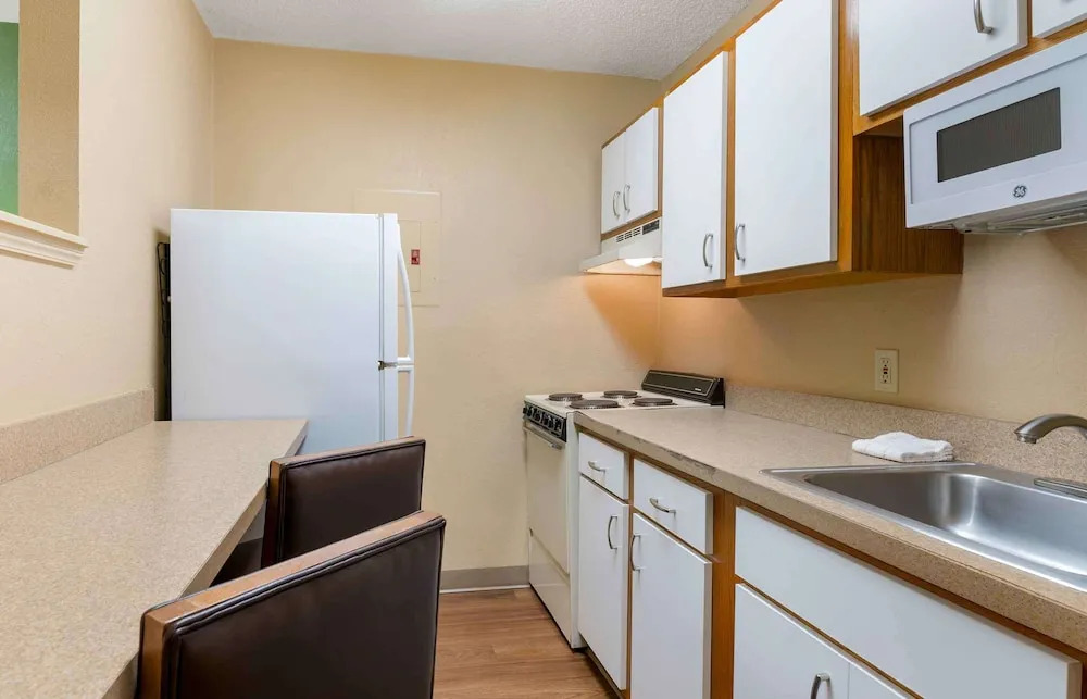 Extended Stay America Select Suites - Detroit - Ann Arbor - University South