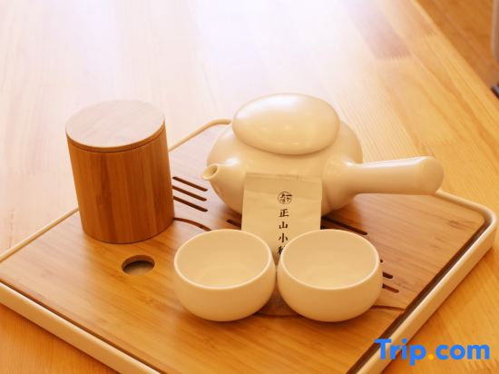 Lankao JT Hotel (Kaifeng Lankao High-Speed Railway Station)