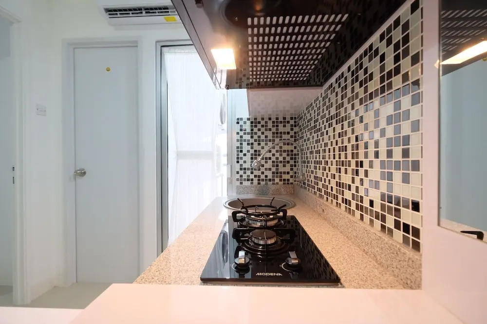 Homey Bassura City Apartment near Shopping Center