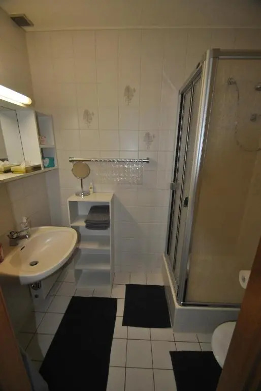 Haus Rehblick II, Wg 4