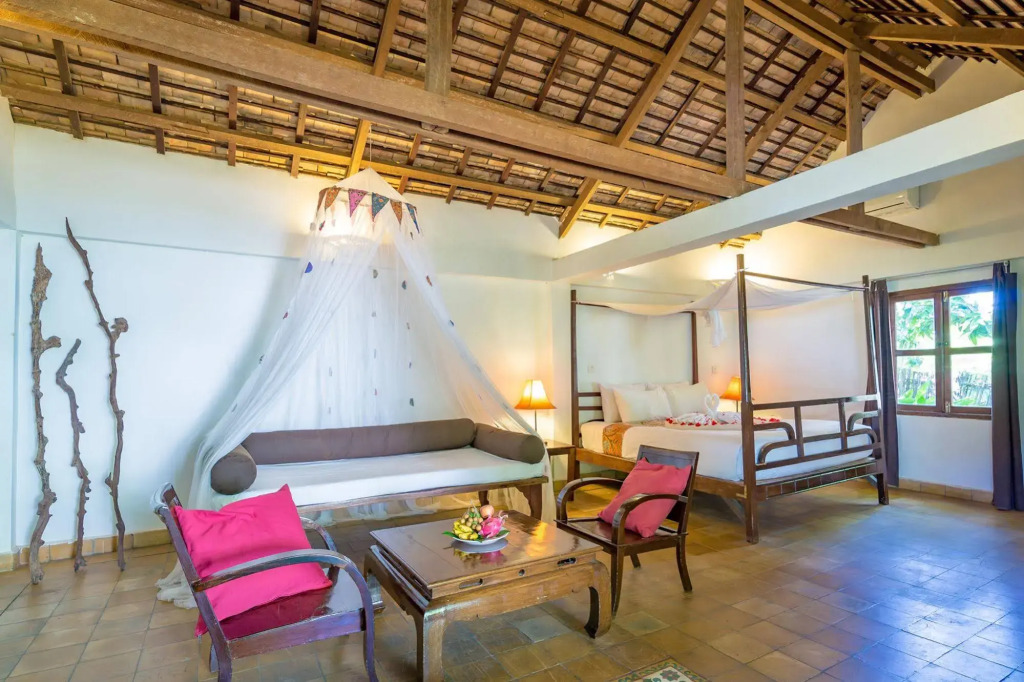 Sambor Village Hotel