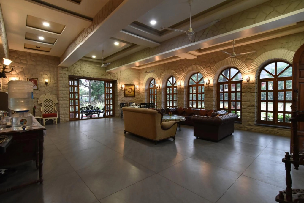 Luxurious Vintage Villa
