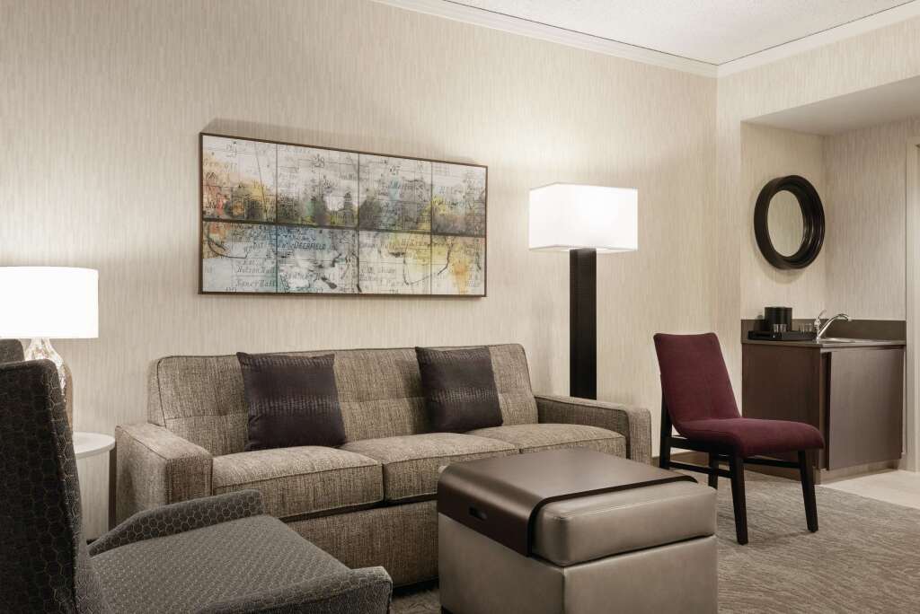 Embassy Suites by Hilton Chicago North Shore Deerfield