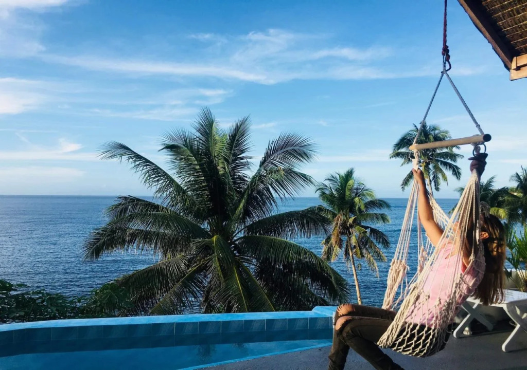 Bintana Sa Paraiso